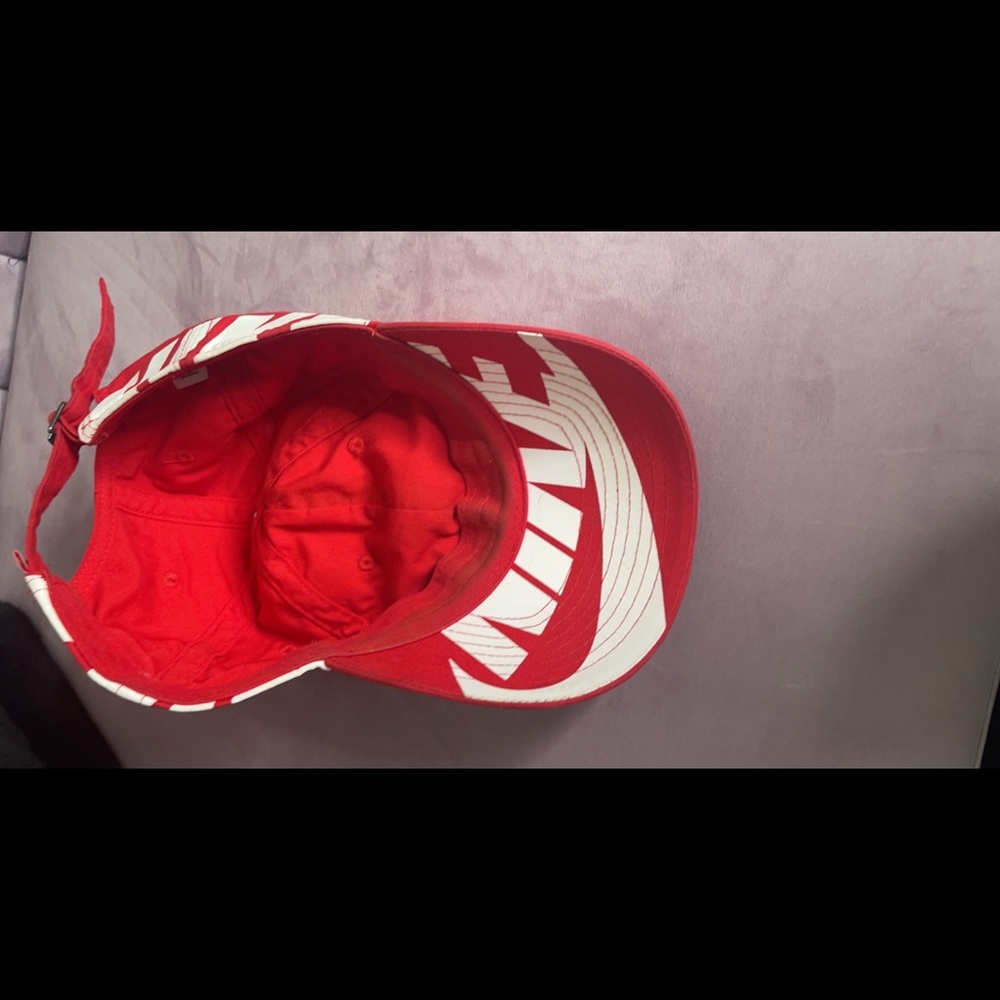 Nike Hat - Picture 2 of 4